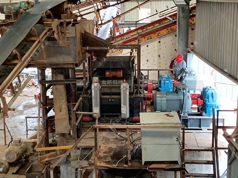 选购液压对辊制砂机时容易被忽视的参数是什么？